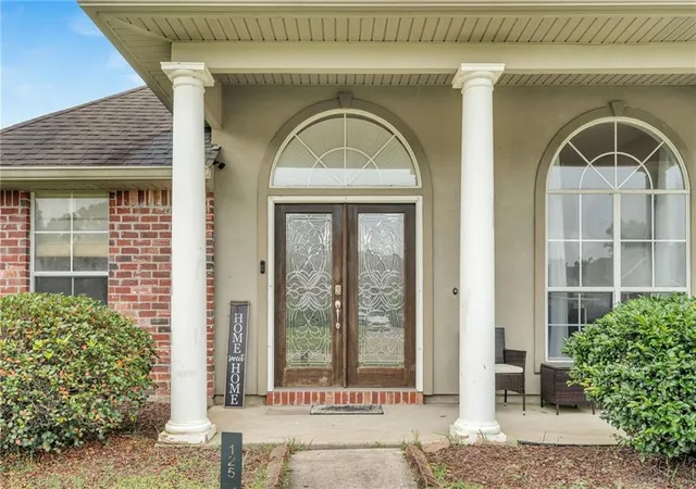 Photo 2 of Single family home for sale at 125 Kasey St, Slidell, LA 70458 | MLS# 2561602 | Listing updated on 2026-08-15