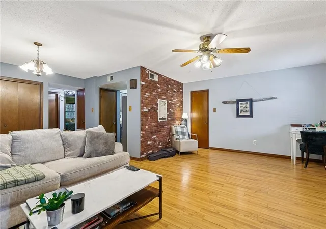4th image of 2813 River Rd #A, New Orleans, LA 70121 | MLS# 2561575