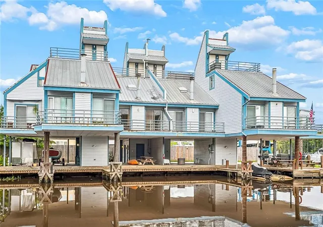 Listing Photo 2 - Condo for sale in building located at 141 E Hwy 22 Hwy, Madisonville, LA 70447 - Unit #A-3