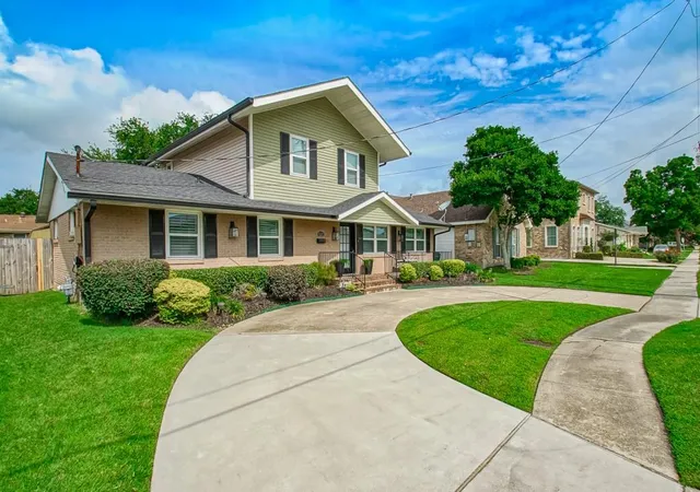 Photo 2 of Single family home for sale at 4616 Reich St, Metairie, LA 70006 | MLS# 2562027 | Listing updated on 2026-08-17