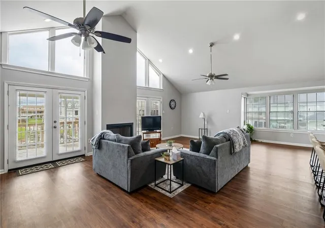 Photo 3 of Single family home for sale at 4917 Lisa Ann Dr, Barataria, LA 70036 | MLS# 2561296 | Listing updated on 2026-08-12