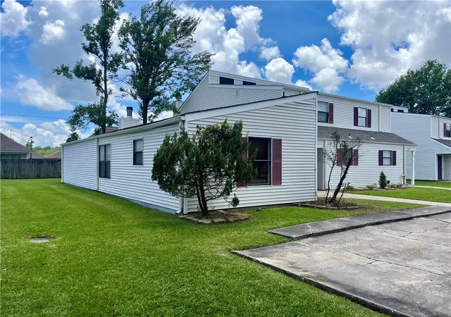 Photo 2 of Condo for sale at 225 Putters Ln #225, Slidell, LA 70460 | MLS# 2561638 | Listing updated on 2026-08-26