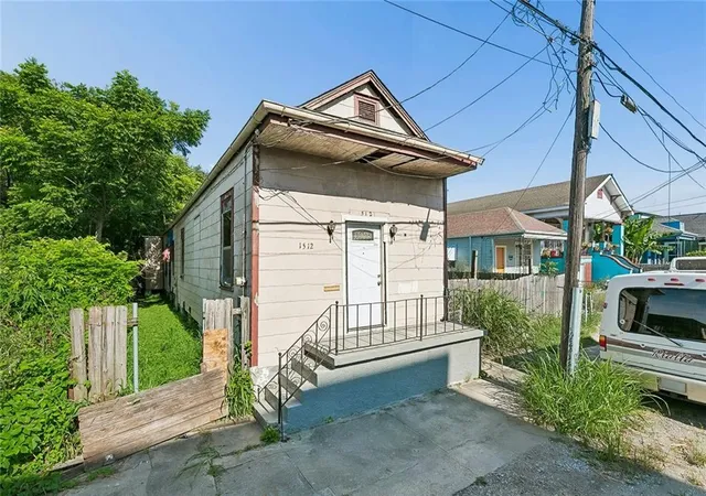 Photo 2 of Single family home for sale at 1512 Arts St, New Orleans, LA 70117 | MLS# 2562306 | Listing updated on 2026-08-22