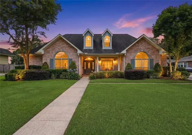 37th image of 304 Hawthorne St, Gretna, LA 70056 | MLS# 2559307