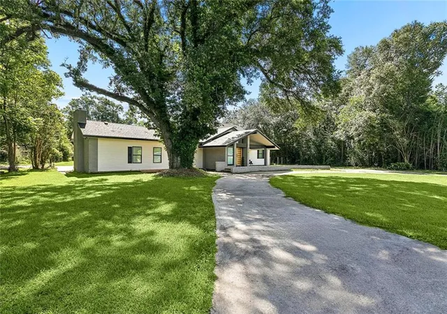 Photo 2 of Single family home for sale at 676 E Railroad Ave, Independence, LA 70443 | MLS# 2562565 | Listing updated on 2026-08-12
