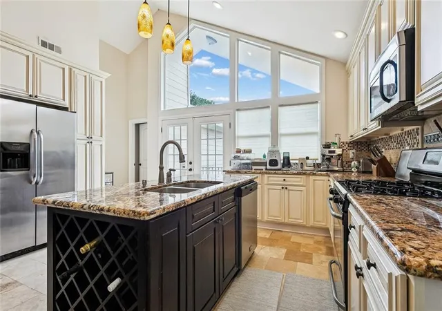Photo 3 of Single family home for sale at 6955 Louisville St, New Orleans, LA 70124 | MLS# 2562578 | Listing updated on 2026-08-13