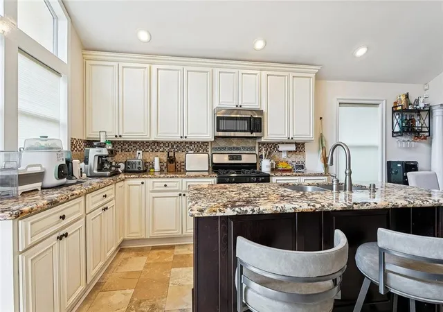 Photo 3 of Single family home for sale at 6955 Louisville St, New Orleans, LA 70124 | MLS# 2562578 | Listing updated on 2026-08-13
