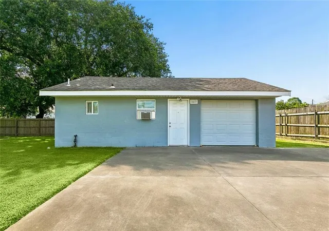 2nd image of 3613 Buffon St, Chalmette, LA 70043 | MLS# 2562618