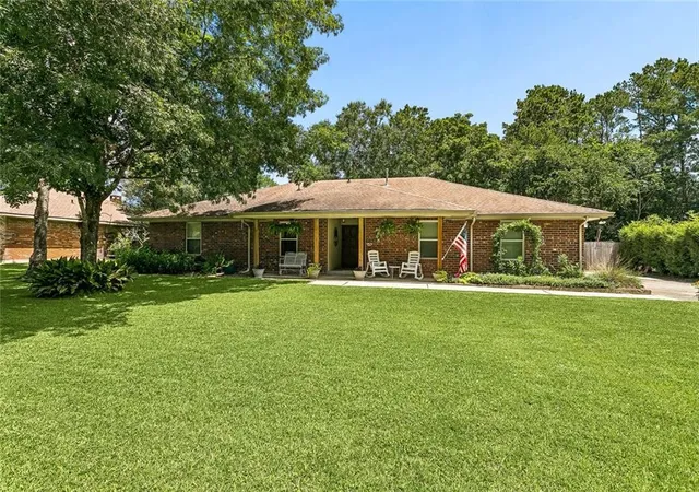 Photo 3 of Single family home for sale at 128 Herwig Blf Rd, Slidell, LA 70461 | MLS# 2562360 | Listing updated on 2026-08-15
