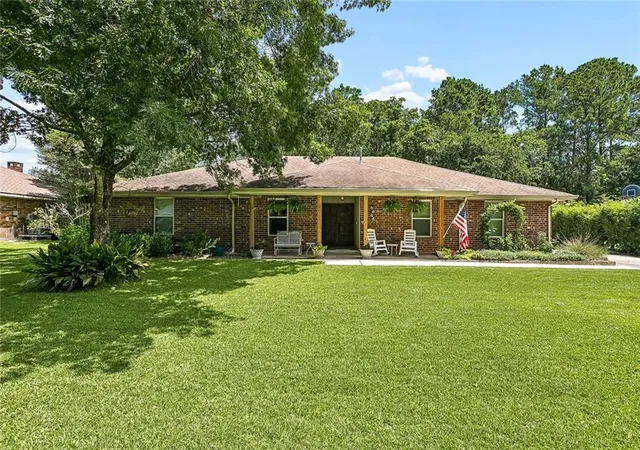 Photo 4 of Single family home for sale at 128 Herwig Blf Rd, Slidell, LA 70461 | MLS# 2562360 | Listing updated on 2026-08-15