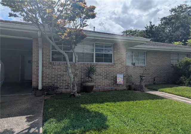 Photo 3 of Single family home for sale at 1212 Mason Smith Ave, Metairie, LA 70003 | MLS# 2562493 | Listing updated on 2026-08-06
