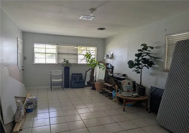 Photo 3 of Single family home for sale at 1212 Mason Smith Ave, Metairie, LA 70003 | MLS# 2562493 | Listing updated on 2026-08-06