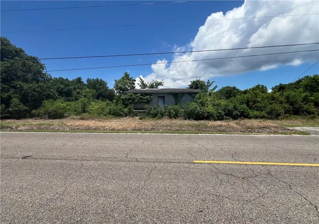 1st image of 611 Florissant Hwy, Saint Bernard, LA 70085 | MLS# 2562624