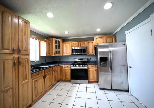 Photo 4 of Single family home for sale at 3800 Redbud Ln, Harvey, LA 70058 | MLS# 2562939 | Listing updated on 2026-10-05