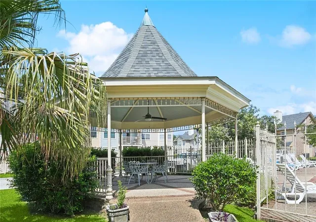 2nd image of 2503 Audubon Trace Trace, Jefferson, LA 70121