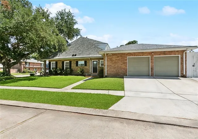 Photo 3 of Single family home for sale at 3424 Tolmas Dr, Metairie, LA 70002 | MLS# 2562790 | Listing updated on 2026-08-14