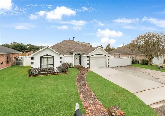 Photo 1 of Single family home for sale at 203 Wilson St, Belle Chasse, LA 70037 | MLS# 2563285 | Listing updated on 2026-08-19