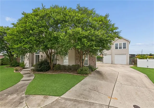 Photo 2 of Single family home for sale at 116 Gabrielle Ln, Destrehan, LA 70047 | MLS# 2562498 | Listing updated on 2026-08-10