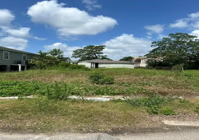 Photo 1 of Land for sale at 5720 Wildair Dr, New Orleans, LA 70122 | MLS# 2563690 | Listing updated on 2026-08-11