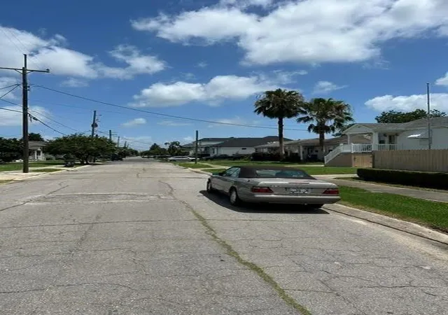 Photo 3 of Land for sale at 5720 Wildair Dr, New Orleans, LA 70122 | MLS# 2563690 | Listing updated on 2026-08-11