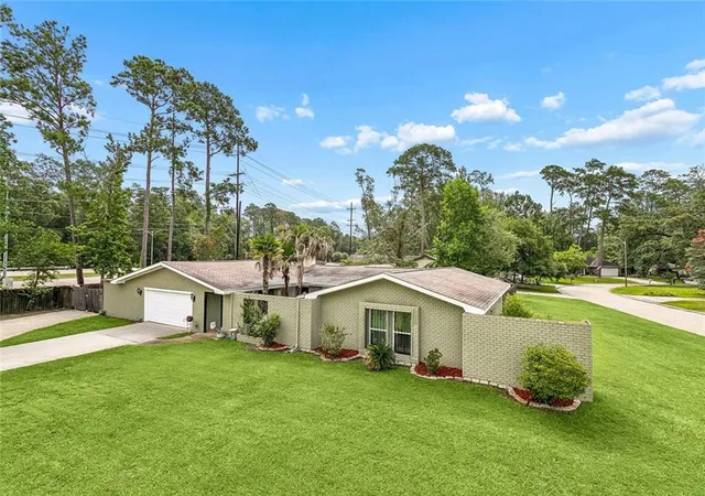 1st image of 697 Cambronne St, Mandeville, LA 70448 | MLS# 2561554