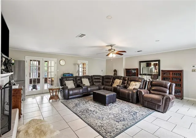 4th image of 697 Cambronne St, Mandeville, LA 70448 | MLS# 2561554