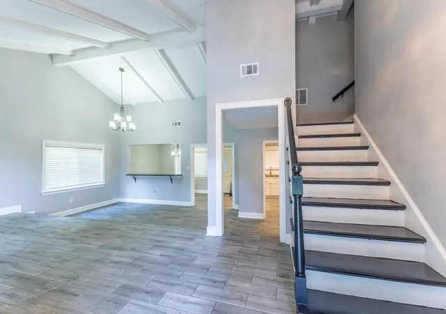 Photo 3 of Single family home for sale at 400 Westmeade Dr, Gretna, LA 70056 | MLS# 2564074 | Listing updated on 2026-08-20