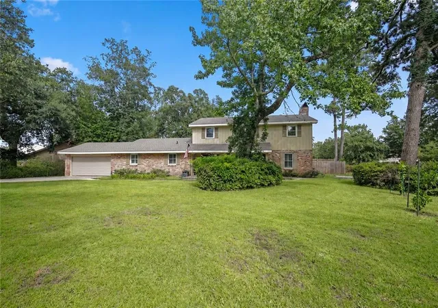 1st image of 227 Cheron Dr, Mandeville, LA 70448 | MLS# 2564400