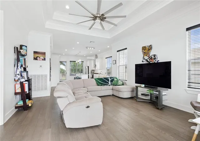 Photo 3 of Single family home for sale at 6125 Eads St, New Orleans, LA 70122 | MLS# 2564356 | Listing updated on 2026-08-09