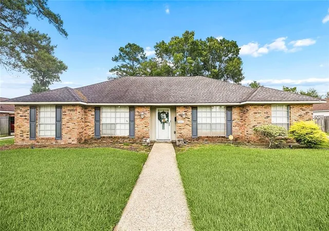 1st image of 12467 Sherbrook Dr, Baton Rouge, LA 70815 | MLS# 2564137