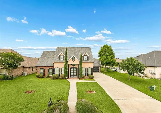 2nd image of 246 E Augusta Ln, Slidell, LA 70458 | MLS# 2560081