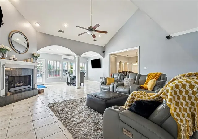 Photo 3 of Single family home for sale at 246 E Augusta Ln, Slidell, LA 70458 | MLS# 2560081 | Listing updated on 2026-08-23