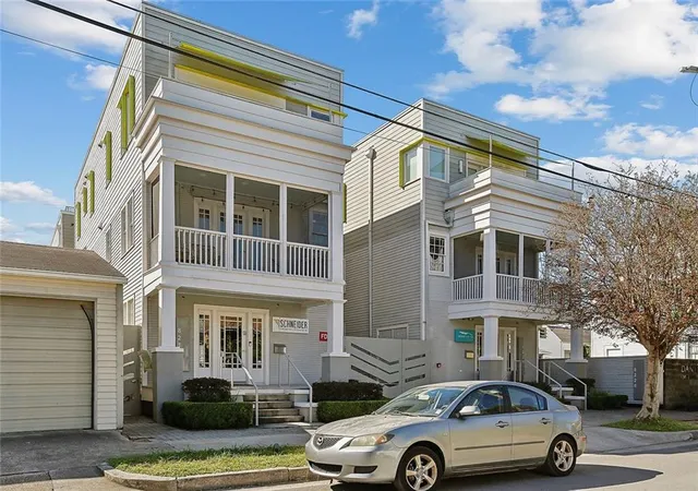 Photo 2 of Condo for sale at 8220 Maple St #F, New Orleans, LA 70118 | MLS# 2564524 | Listing updated on 2026-08-10
