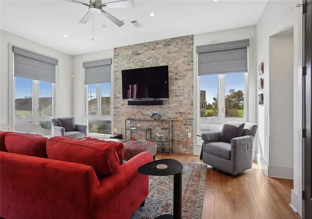Photo 3 of Condo for sale at 8220 Maple St #F, New Orleans, LA 70118 | MLS# 2564524 | Listing updated on 2026-08-10
