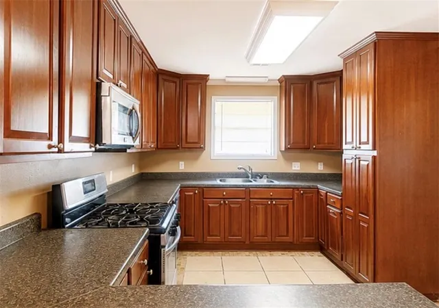 Photo 2 of Single family home for sale at 801 Kenney St, Houma, LA 70364 | MLS# 2564203 | Listing updated on 2026-08-10