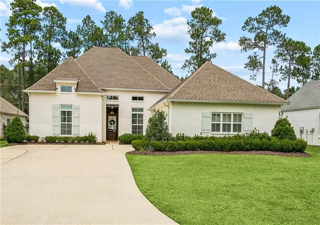 1st image of 232 Chateau Papillon, Mandeville, LA 70471 | MLS# 2564558