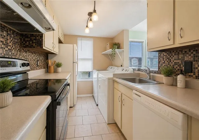 4th image of 6320 Riverside Dr #350, Metairie, LA 70003 | MLS# 2564578