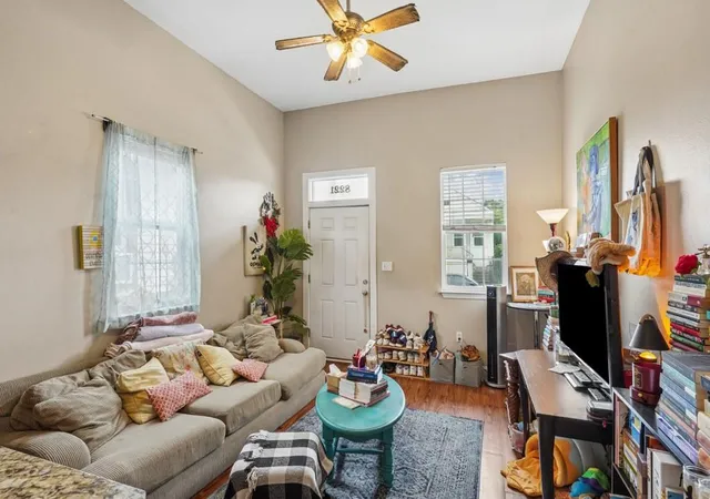 Listing Photo 4 - Condo for sale in building located at 8221 23 Apple St, New Orleans, LA 70118