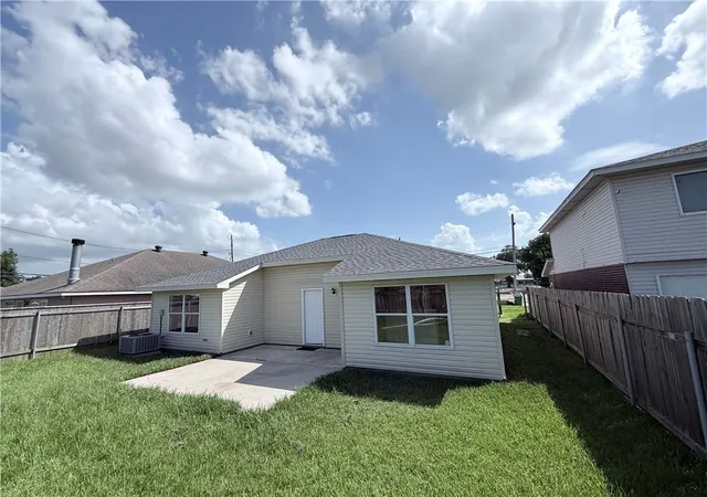 Photo 3 of Single family home for sale at 137 Primrose Ln, Waggaman, LA 70094 | MLS# 2564670 | Listing updated on 2026-08-11