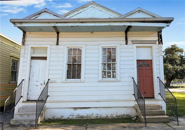 Photo 4 of Single family home for sale at 2528 Freret St, New Orleans, LA 70113 | MLS# 2564792 | Listing updated on 2026-08-25
