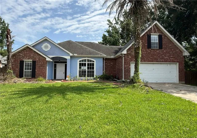 Photo 1 of Single family home for sale at 127 Anna St, Slidell, LA 70458 | MLS# 2564816 | Listing updated on 2026-08-13