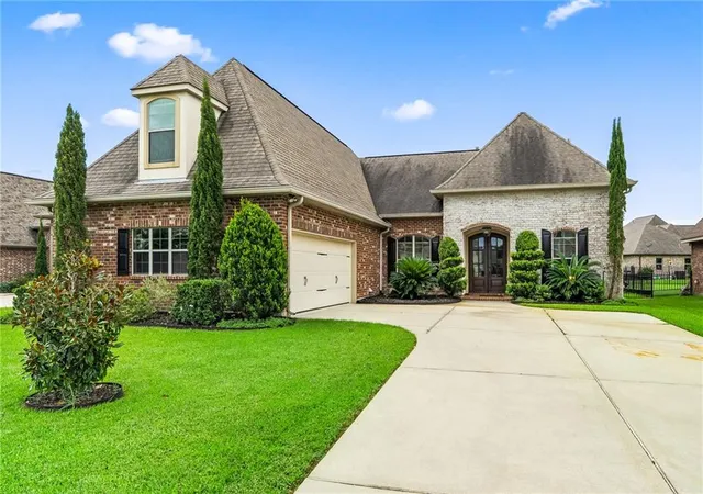 1st image of 122 Cypress Lakes Dr, Slidell, LA 70458 | MLS# 2563801