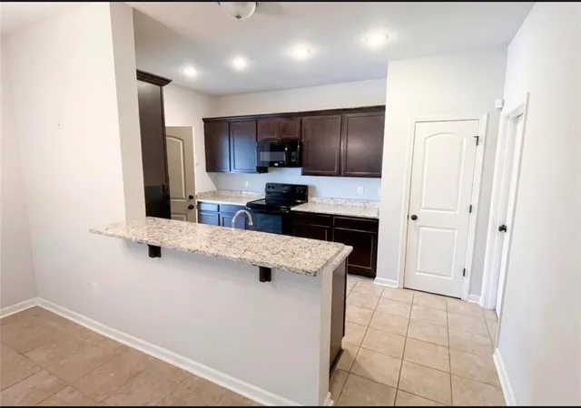 Photo 2 of Sale Pending at 402 Cypress Garden Dr, Houma, LA 70364 | MLS# 2564846 | Listing updated on 2026-08-18