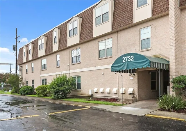 2nd image of 2732 Whitney Pl #203, Metairie, LA 70002 | MLS# 2563939