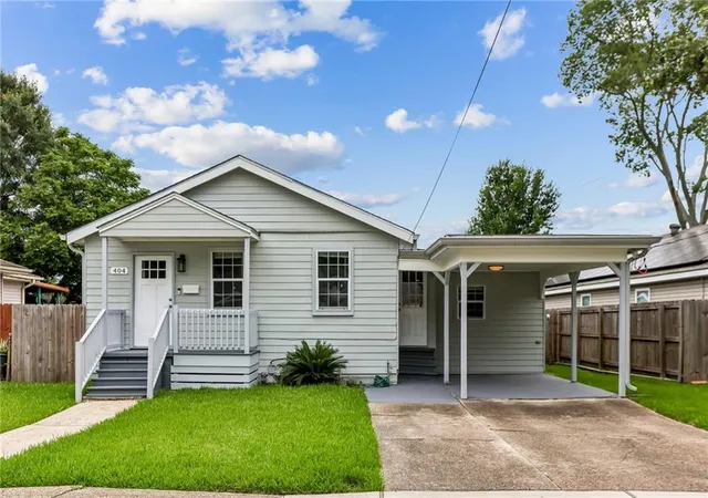 Photo 2 of Single family home for sale at 404 Henry Landry Ave, Metairie, LA 70003 | MLS# 2564855 | Listing updated on 2026-08-12