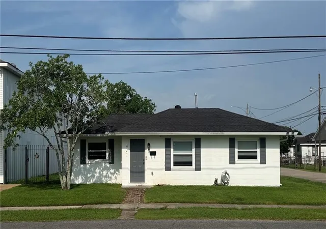 Photo 1 of Single family home for sale at 421 Garden Rd, Marrero, LA 70072 | MLS# 2564207 | Listing updated on 2026-08-07