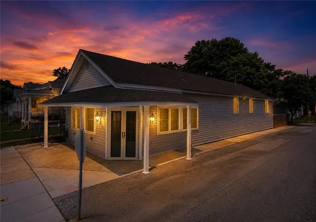 2nd image of 515 Angela Ave, Arabi, LA 70032 | MLS# 2565427