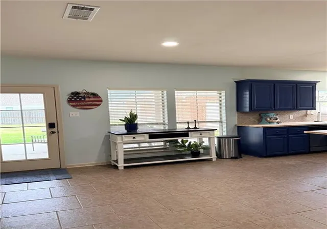 Photo 4 of Single family home for sale at 13795 Shady Holw Dr, Denham Springs, LA 70726 | MLS# 2561739 | Listing updated on 2026-08-23