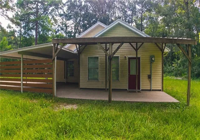 Photo 2 of Single family home for sale at 16342 Johns Dr, Tickfaw, LA 70466 | MLS# 2565670 | Listing updated on 2026-08-21