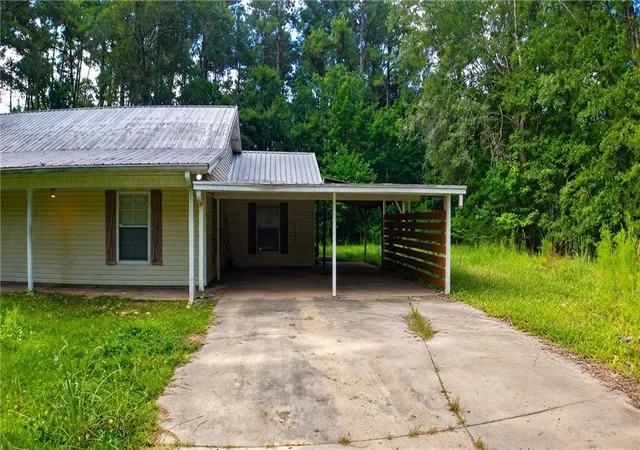 Photo 2 of Single family home for sale at 16342 Johns Dr, Tickfaw, LA 70466 | MLS# 2565670 | Listing updated on 2026-08-21
